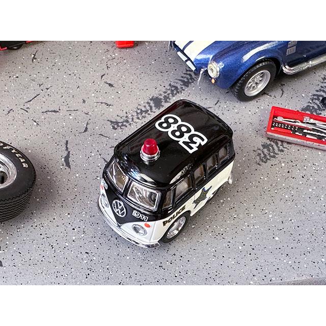 ファニーワーゲンバス　ダイキャストミニカー　（ポリスカー） |  | 01