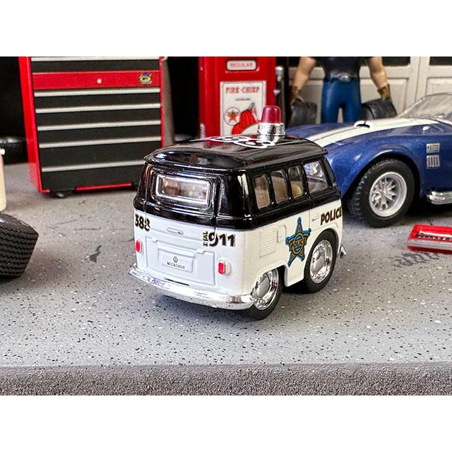 ファニーワーゲンバス　ダイキャストミニカー　（ポリスカー） |  | 04