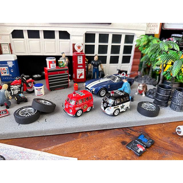 ファニーワーゲンバス　ダイキャストミニカー　（ポリスカーと消防車の2台セット）　■　アメリカン雑貨　アメリカ雑貨 |  | 06