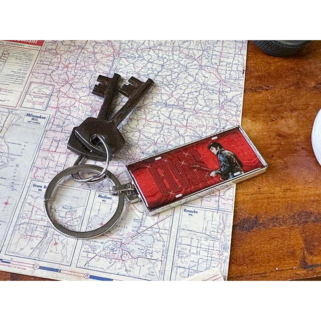 エルヴィス・プレスリー　68カムバック・スペシャル・メタルキーホルダー ■ アメリカン雑貨 アメリカ雑貨 | 