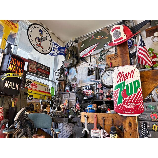 7UP セブンアップ エンボスティンサイン （チェリー7UP缶