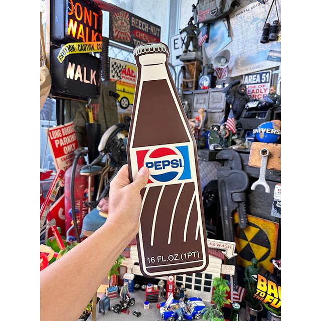 ペプシコーラ　エンボスティンサイン　（1970年代ボトル）　■ アメリカン雑貨 アメリカ雑貨 |  | 05