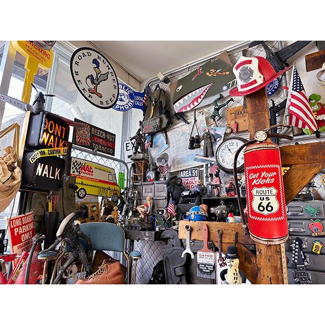 ルート66消火器型エンボスティンサイン ■ アメリカン雑貨 アメリカ雑貨 |  | 04