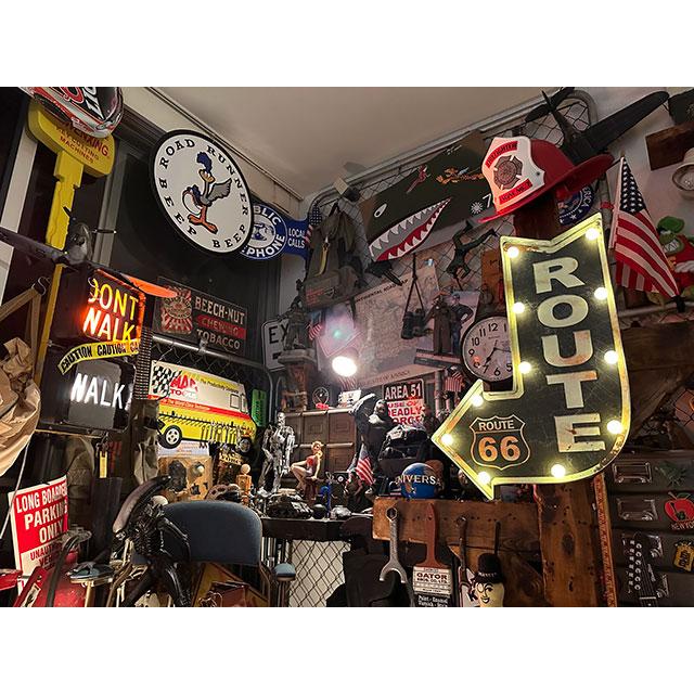 アメリカンクラシック　LEDアローサイン　（ルート66）　■　アメリカン雑貨　アメリカ雑貨 |  | 14
