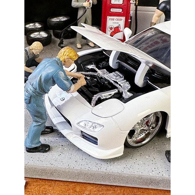 映画　ワイルドスピード　ダイキャストミニカー　1/24スケール　（1993年マツダ　RX-7　ホワイト　HKS）　■　アメリカン雑貨 |  | 03