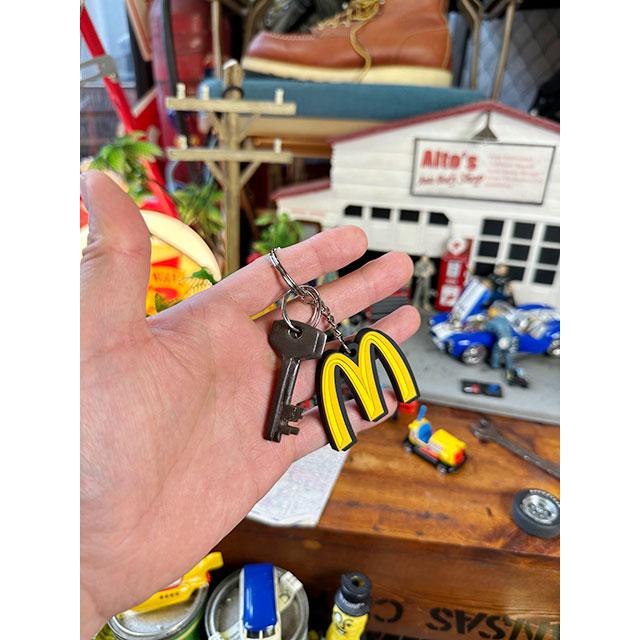 カンパニーキーホルダー　（アーチロゴ）　マクドナルド　■　アメリカン雑貨　アメリカ雑貨 |  | 03