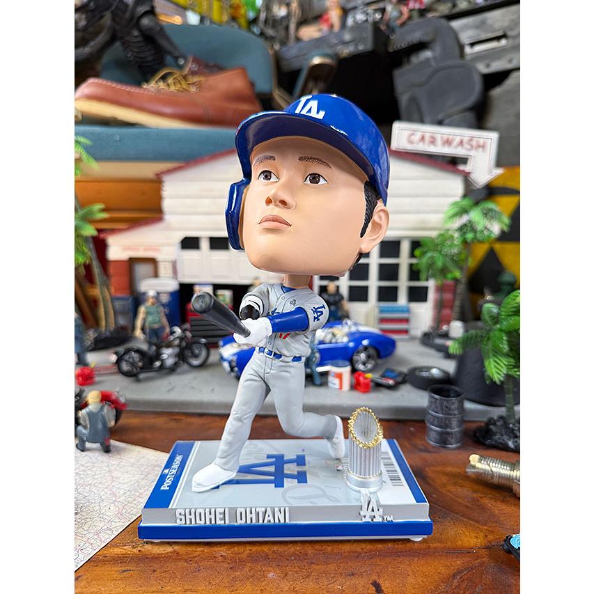 世界限定7000体　2024年ワールドシリーズ優勝記念　ロサンゼルス　ドジャーズ　大谷翔平　ボブルヘッド　（シリアルナンバー入り） の商品画像