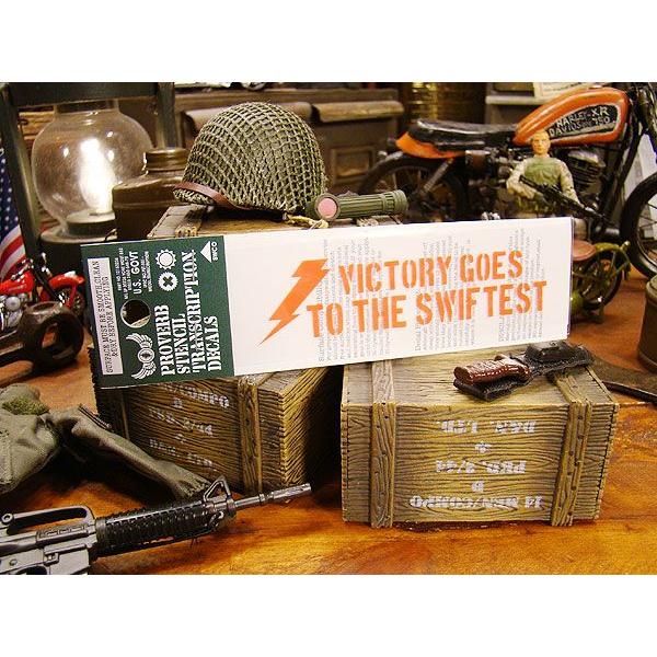 ことわざステンシル転写ステッカー　（先手必勝）　アメリカ雑貨　アメリカン雑貨　車　シール　ブランド　おもしろ　グッズ | アメリカン レトロ