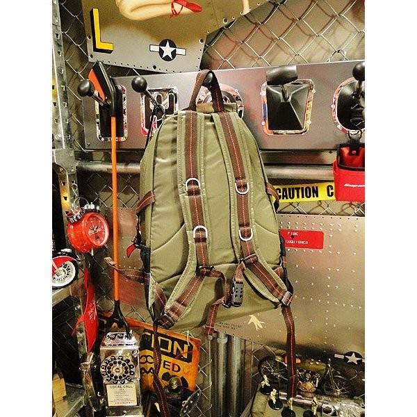 フライングボディバッグ　リュック/バックパック　（アーミーグリーン）　■　アメリカン雑貨　アメリカ雑貨 |  | 03