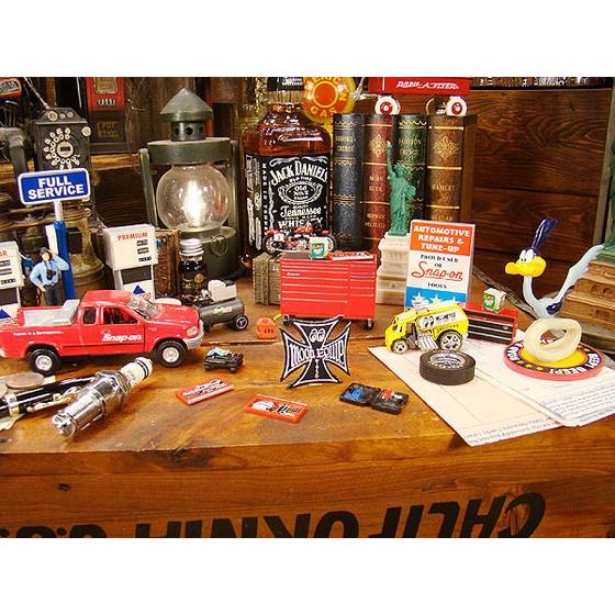 ムーンアイズ アイアンクロス　ワッペン アメリカ雑貨 アメリカン雑貨 英文字 ミニ 人気 ファッション ロゴ おしゃれ |  | 02