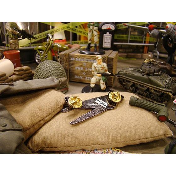 クラシック戦闘機ピンバッジ　（C-47　ダコタ）　アメリカ雑貨　アメリカン雑貨 |  | 01