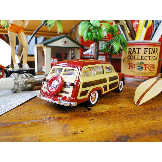 1949年 フォード ウッディワゴン ダイキャストミニカー 1/40