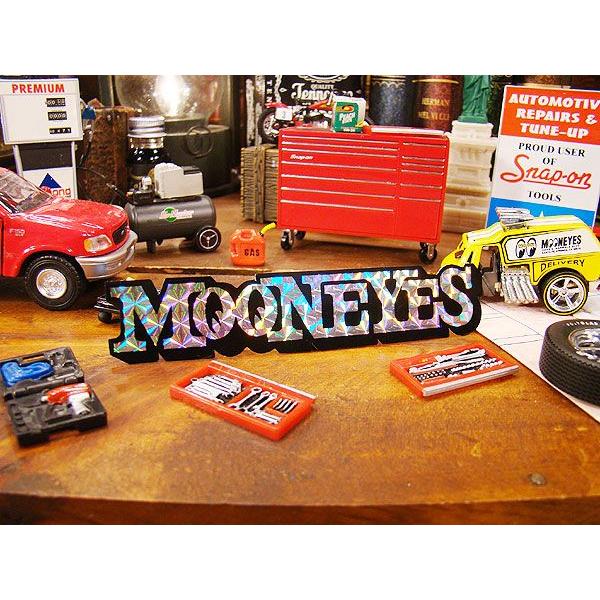 ムーンアイズ　プリズムステッカー　（スモールサイズ）　アメリカ雑貨　アメリカン雑貨　車　シール　ブランド | 