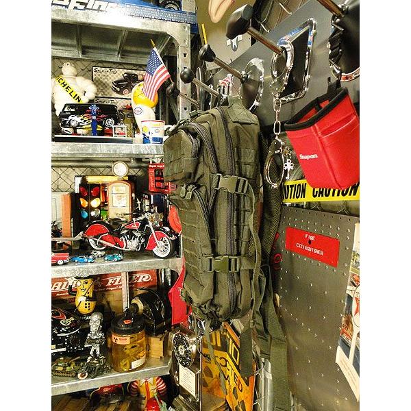 us customize military バックパック アーミーグリーン Amazon