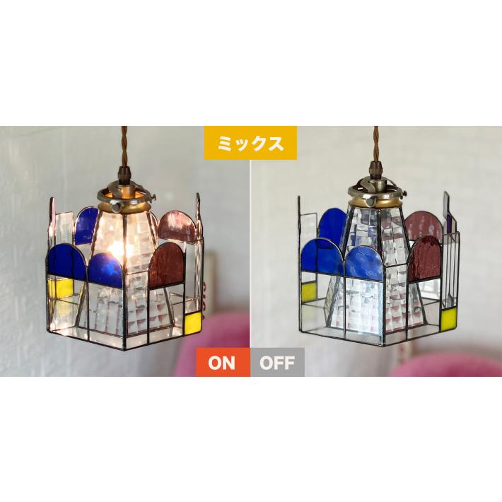 【ヴィンテージ】✴︎ステンドグラス✴︎レトロ✴︎インテリアに映える1枚✴︎ ヴィンテージ ステンドグラス ペンダントランプ - アンティーク