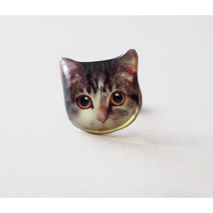 ピアス 猫 顔 三毛猫 フジ 仔猫 ネコ スタッド 金属アレルギー対応 Fa 014 1個売りピアスの専門店 Can Lino 通販 Yahoo ショッピング
