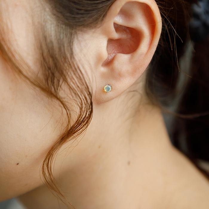 オパール エチオピア産 ピアス セカンドピアス つけっぱなし 4mm 金属