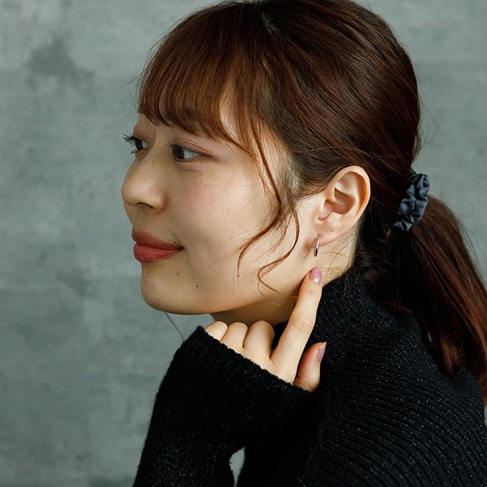 プラチナ フープピアス 山梨県甲府製 細い 小さい PT900 幅2mm×直径
