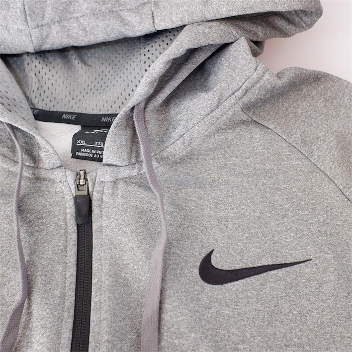 Nike グレー ジップアップ長袖ジャージ NIKE（ナイキ） DRI-FIT 長袖ジップアップパーカー メンズUS-XXLサイズ