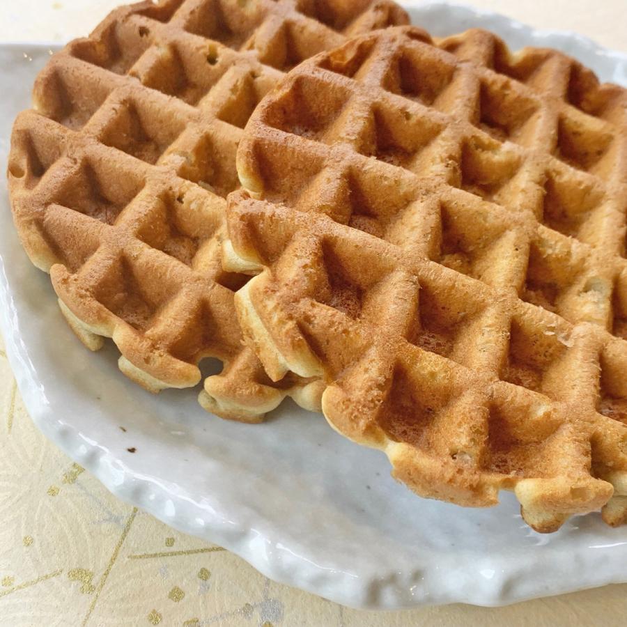 324円 話題の行列 米粉のよもぎワッフル４コセット クリックポスト送料無料