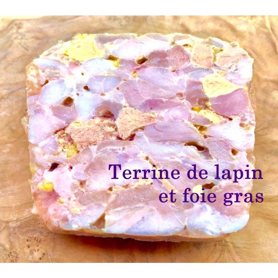 ラパン（ウサギ）とフォアグラのテリーヌ | 