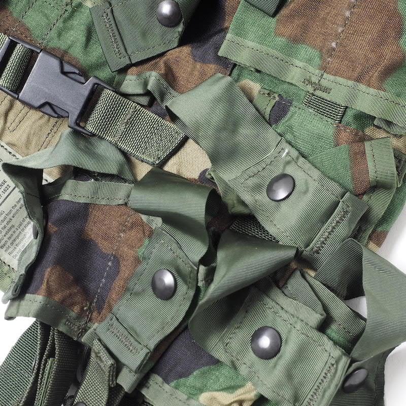 US（米軍放出品）40mmグレネードキャリアベスト Woodland : キャプテン