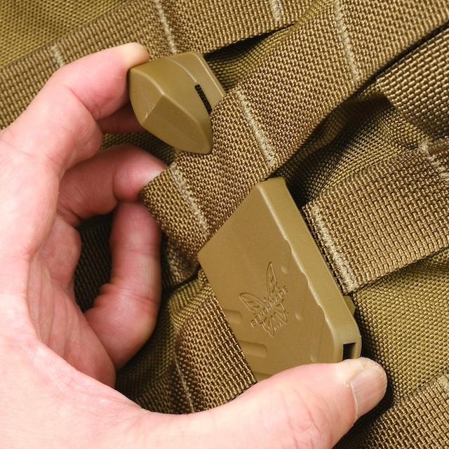US（米軍放出品）BENCHMADE  ストラップカッター [Coyote][7 HOOK PERSONAL SAFETY CUTTERS] |  | 12