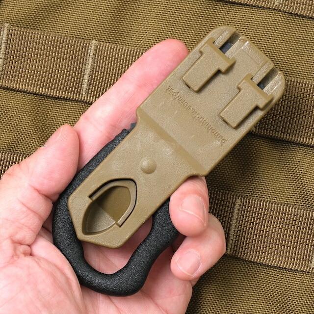 US（米軍放出品）BENCHMADE  ストラップカッター [Coyote][7 HOOK PERSONAL SAFETY CUTTERS] |  | 08