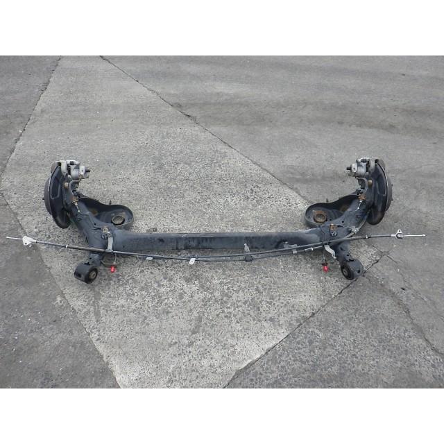 プリウスα ZVW41 加工リアアクスル トヨタ（TOYOTA） プリウスα ZVW41W リアアクスルビーム Sツーリング