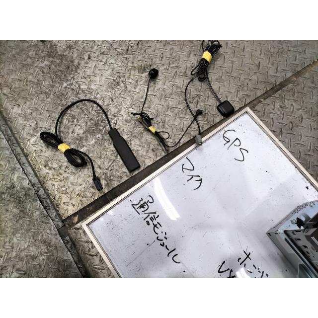 N-BOX ☆Bluetooth フルセグ搭載!! ホンダ 純正 8インチ ナビ N-BOX ☆Bluetooth フルセグ搭載!! ホンダ 純正 8インチ ナビ