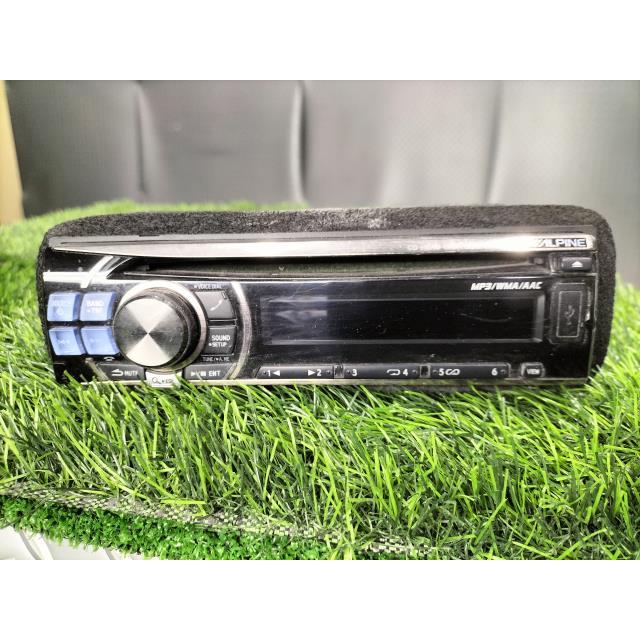 ☆USB付!! 社外 ALPINE アルパイン CDE-101L 1DIN オーディオ CD ☆USB付!! 社外 ALPINE アルパイン CDE-101L 1DIN オーディオ CD