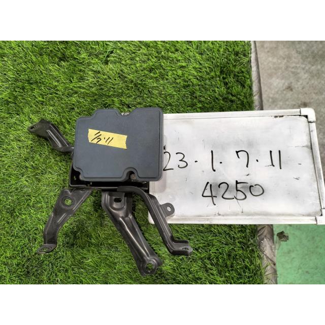 86 ☆約8万km!! ZN6 トヨタ GTリミテッド A型 純正 ABS