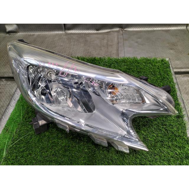 ノート DBA-E12 右ヘッドランプASSY X DIG-S RBE 26010-3VA0C : カー 