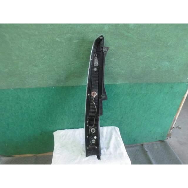 ムーヴ CBA-L150S 右テールランプ W16 021115 : くるまのリサイクルヤフーショップ - 通販 - Yahoo!ショッピング