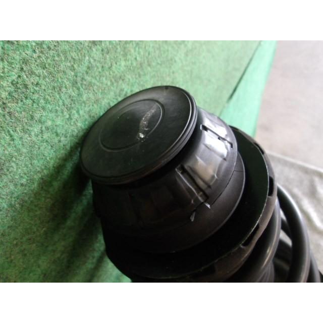 アクア DAA-NHP10 左フロントストラットASSY 082 024155 -o3 : くるま 