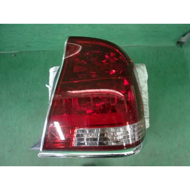 クラウンマジェスタ GH-JZS177 左 テール ランプ Aタイプ 苦かっ 81560 