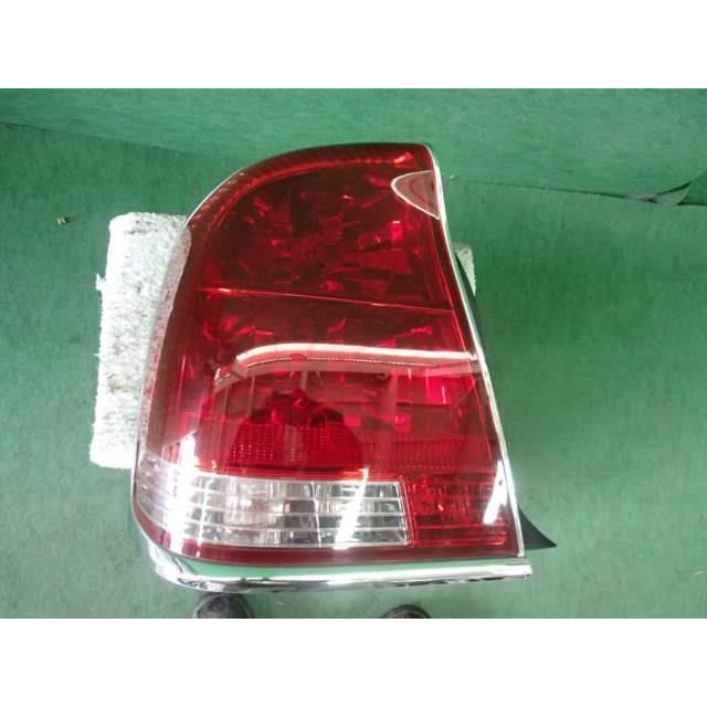 クラウンマジェスタ GH-JZS177 左テールランプ 062 014717 -M : くるま