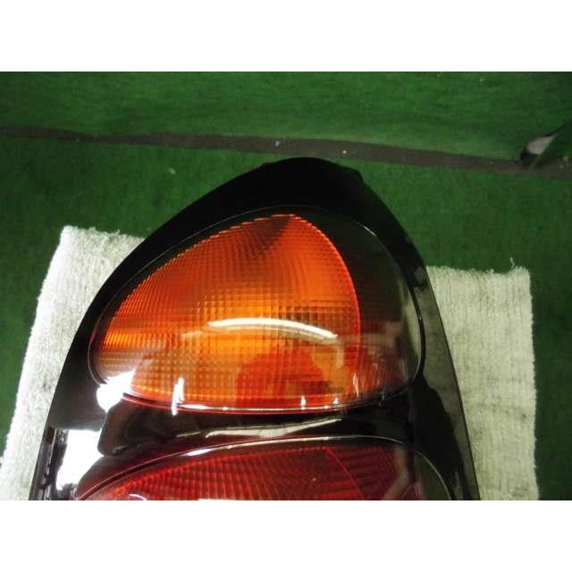 アルト GF-HA22S 右テールランプ Z7T 015470 -o1 : くるまのリサイクル