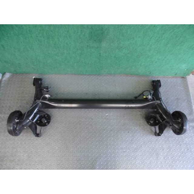 ミラ（ダイハツ） ミラトコット DBA-LA550S RアクスルビームASSY B84