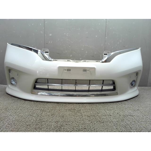 セレナハイウェイスター バンパー