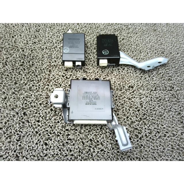 クラウン 2008041・クラウン 18 GRS180 トヨタ ロイヤル 【スマート