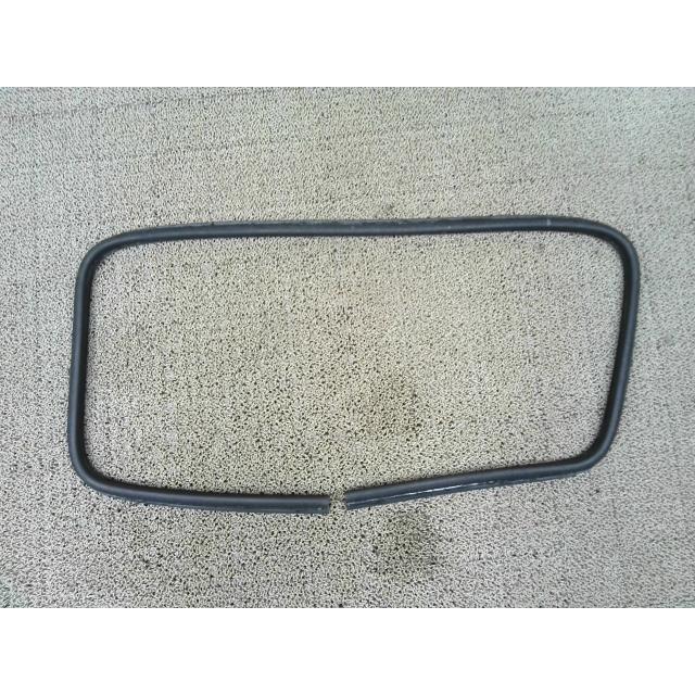 RX-7 FD3S サンルーフ スチール ウェザーストリップ ゴム マツダ RX-7 FD3S ドア ウェザーストリップ 右側 運転席側 - 八宝屋