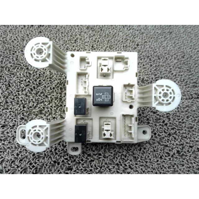 アルファード 2102041・アルファード 10 ANH10W 2AZFE 前期