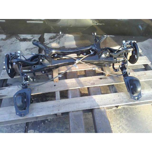 プリウス zvw50 リヤサスペンション クロスメンバー 51206-47012