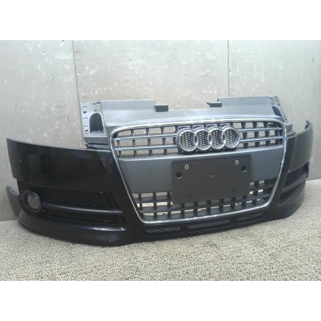 2312211 4877・アウディ TT クーペ 8J 8JBWA 2.0T 40705km LZ9Y 黒色