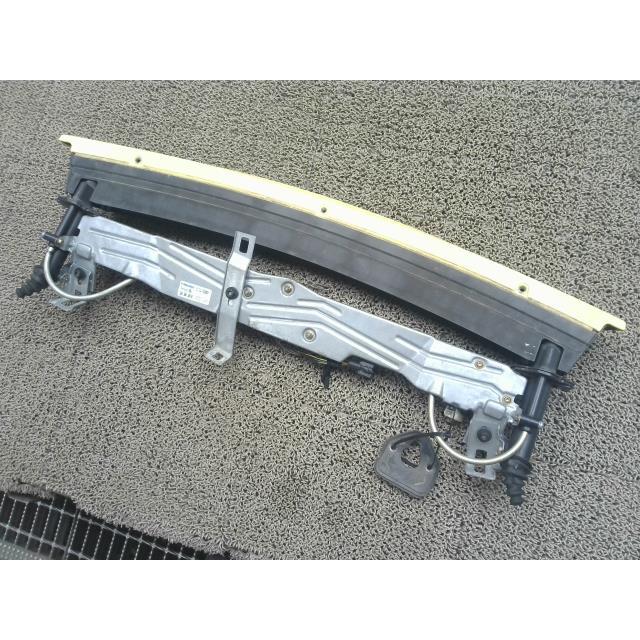 ポルシェ　ボクスター　未開封リヤトップマウント　左右セット 2404041 4929・ポルシェ ボクスター 986 986K 左ハンドル L12H 黄色