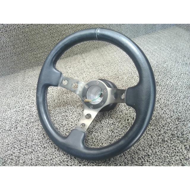 日産　Z ハンドル Amazon | ハンドルカバー 編み込み式 ステアリングカバー 日産