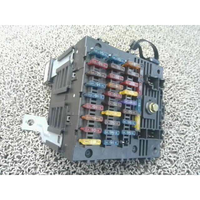 2405151 4947・セドリック Y31 VG20E RE4R01A 【ヒューズ