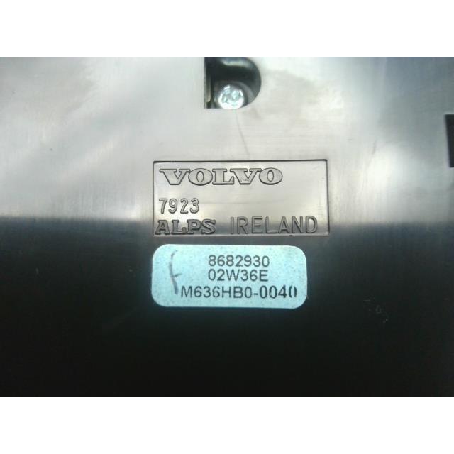 2408201 4989・ボルボ 70 SB5244W V70 B5244 【エアコンスイッチ 2408201 4989・ボルボ 70 SB5244W V70 B5244 【エアコンスイッチ