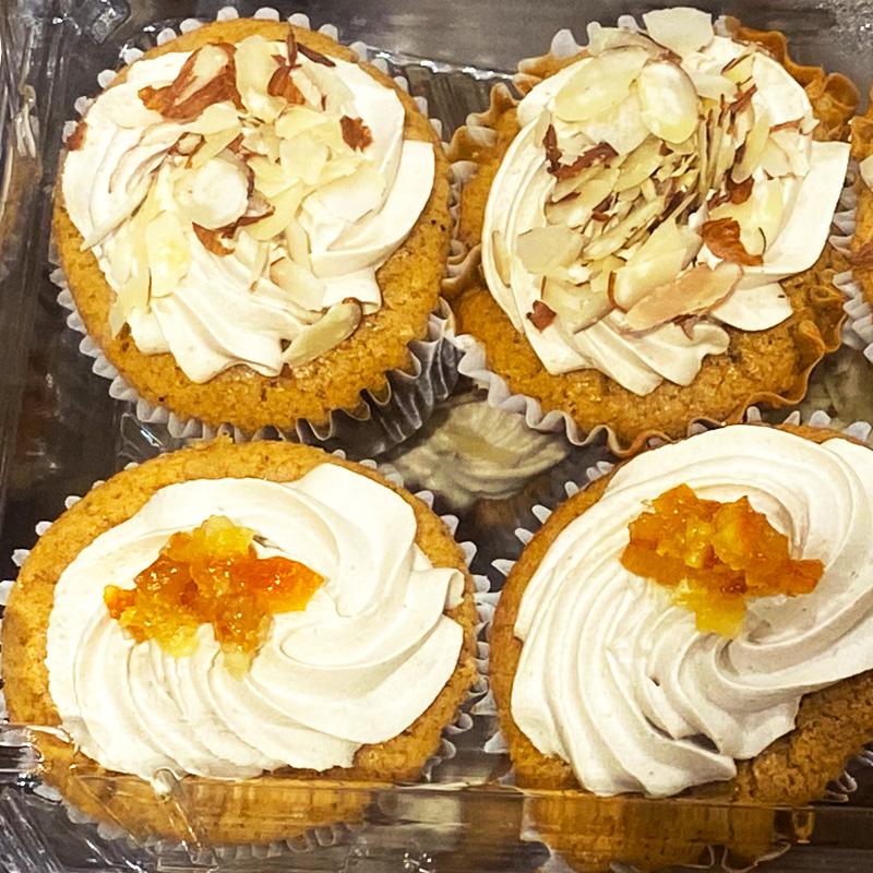 冷凍 KIRKLAND アールグレイ カップケーキ 8個 カークランド 93044 期間限定 パーティー  シェア かわいい 茶葉 クリーム おやつ お菓子 スイーツ コストコ 通販 | KIRKLAND signature | 03